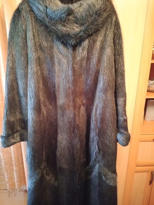 Продам нутриевую шубу!