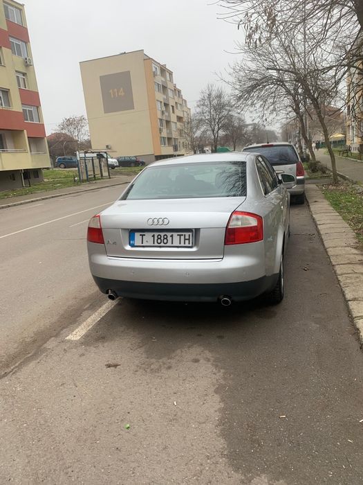 Audi A4 2.4 V6 .