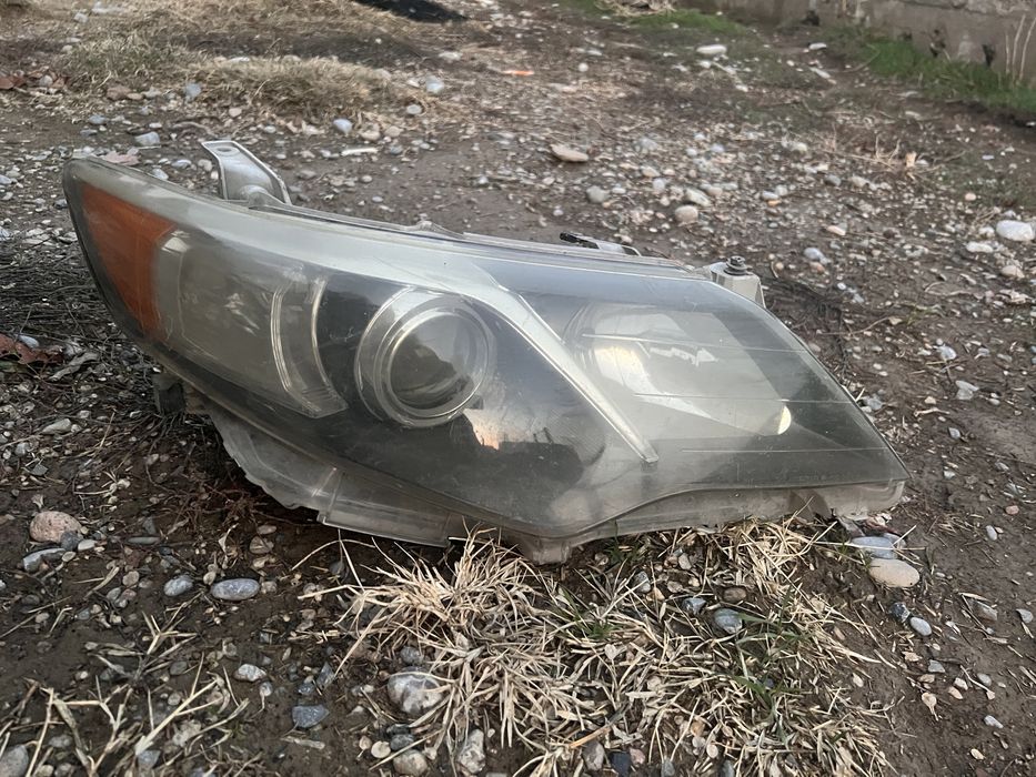 Toyota camry 50se фар