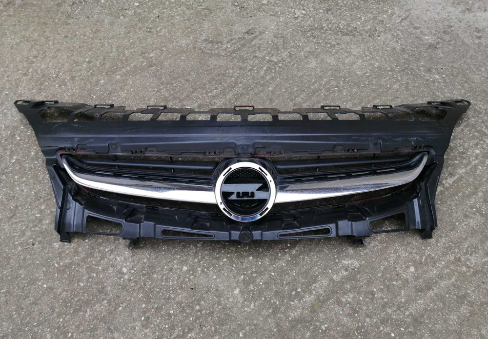 grila radiator Opel Astra J facelift 350