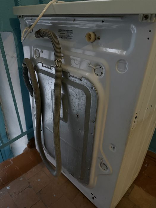 Продам стиральную машинку