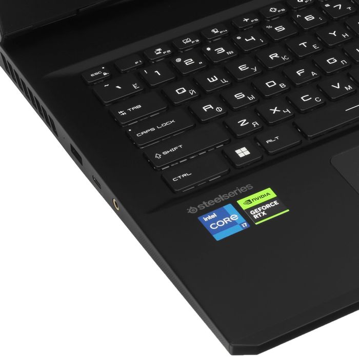 Ноутбук msi rtx 4070 / i7 13700H / 16 гб