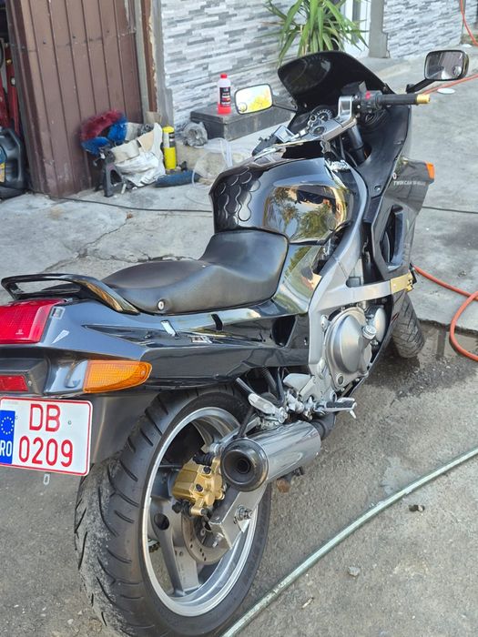 Kawasaki ZZR  600