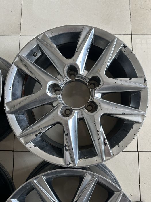 Диски оригинал R18 Lexus Toyota