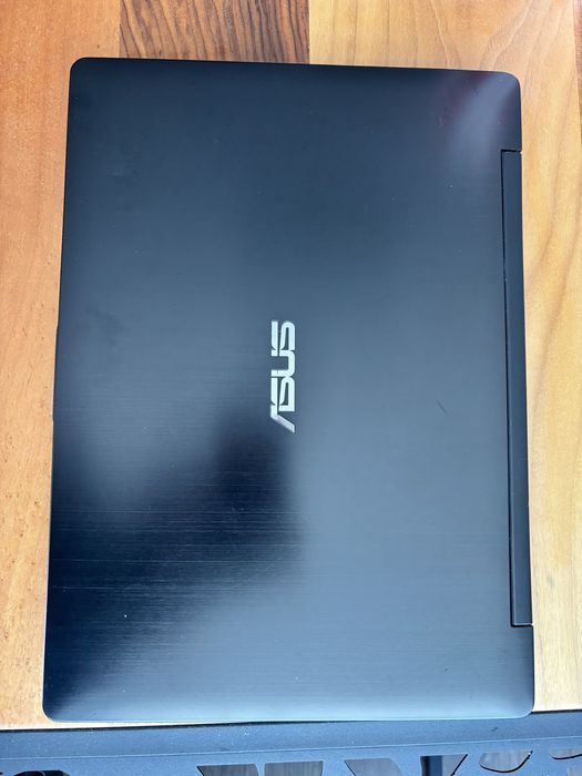 Лаптоп ASUS Transformer Book Flip TP300LA 13.3” Touchscreen