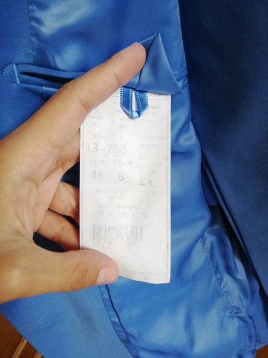 Продам мужской костюм