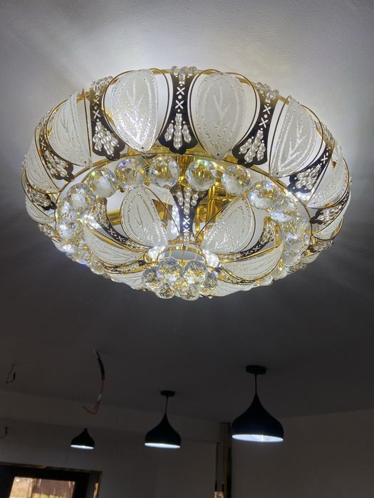 Super pret  Lustra noua de cristal Moderna de Lux
