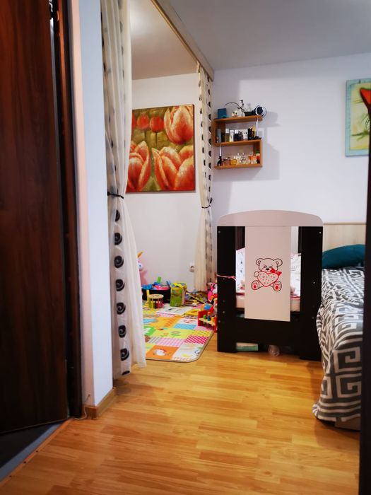 Apartament de închiriat cu curte