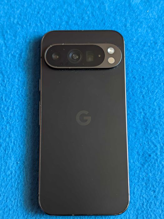 Telefon Google Pixel 9 Pro 256gb cu incarcator original si husa