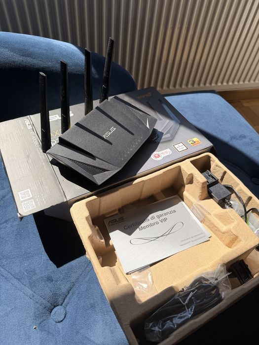 ASUS RT-AX58U AX3000 WiFi 6 – Stare foarte buna, complet în cutie