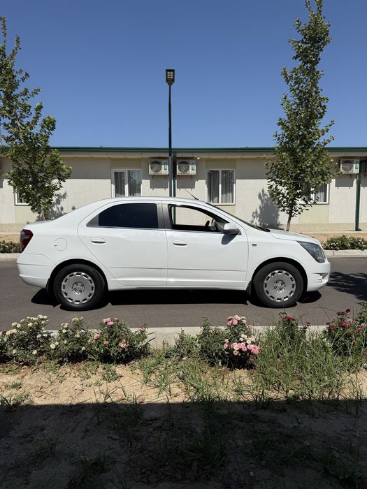 Chevrolet Cobalt 2015 yil