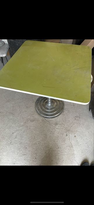 Продается зеркала , диван , кондицонер и соковыжемалка