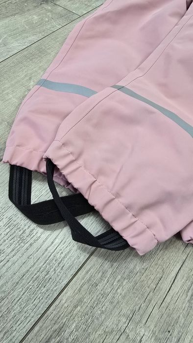 Pantaloni impermeabili H&M noi cu eticheta