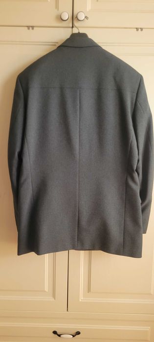 Нов официален костюм