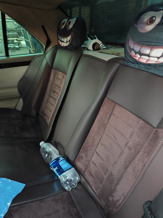 Мерседес w202 C220.