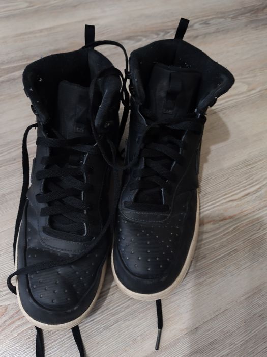 Adidași Nike doua perechi