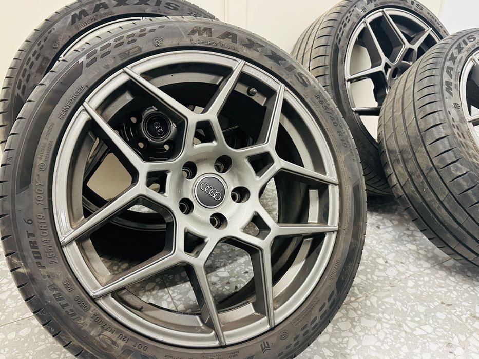 Jante R19 inch 5x112 Audi Mercedes VW Skoda anvelope Maxxis Dot25