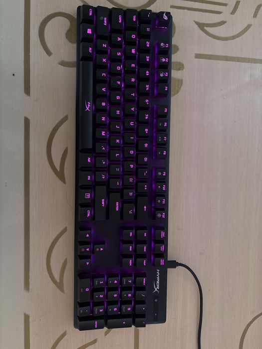 HyperX клавиатура
