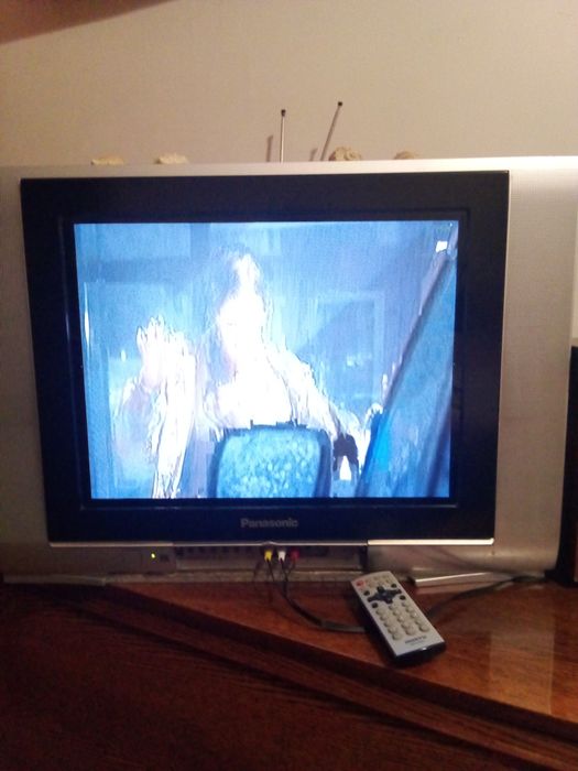 Продам цветной телевизор Panasonic
