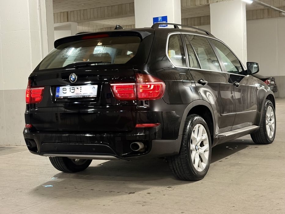 Vând sau schimb BMW X5 an 2013