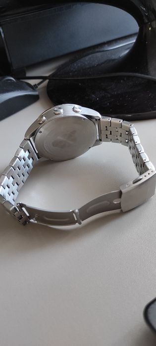 Часы новые мужские