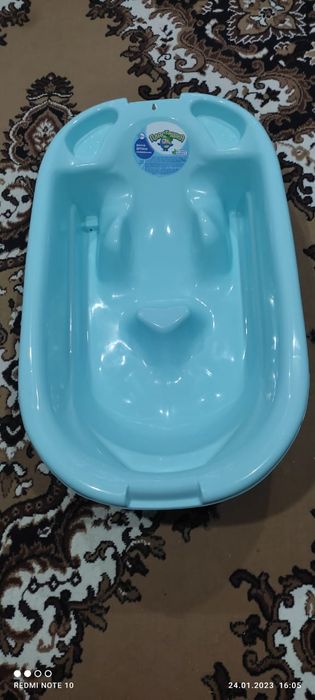 Продам ванночку детскую