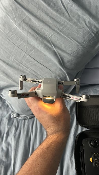 Drona dji mavic mini