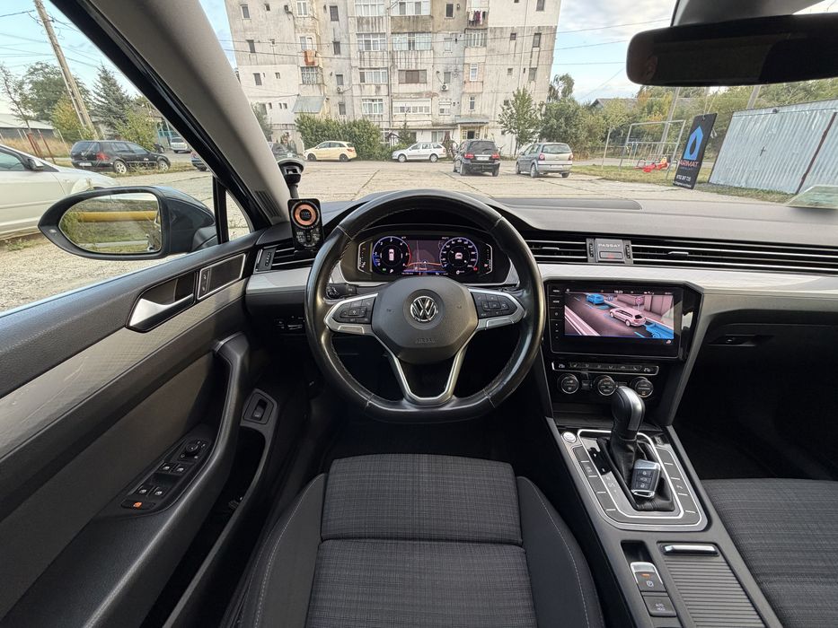 VOLKSWAGEN Passat 2020 — imagine 2