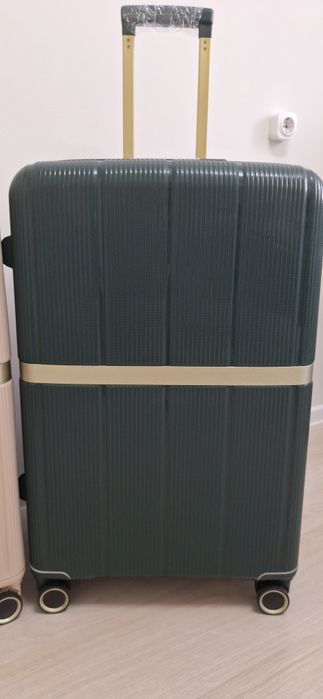 Чемоданы из полипропилена новые