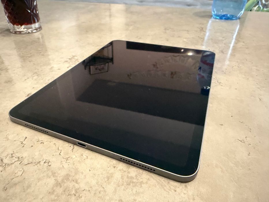 iPad 11 pro 1st Generation 11" 256GB WiFi
