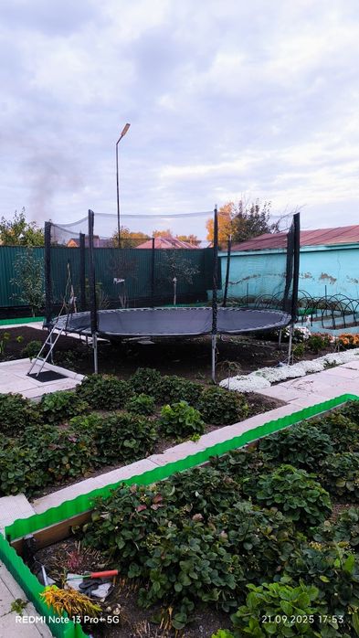 Продам батут,в отличном состоянии