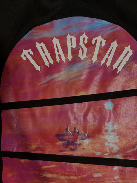 Vand hanorac trapstar,ultima marime,REDUCERE DE VARA