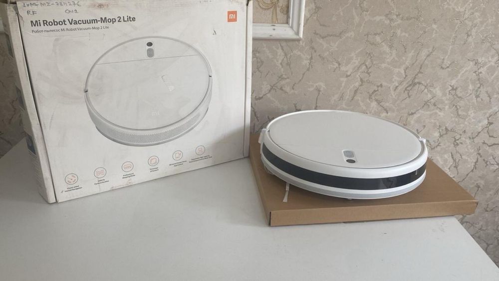 Робот пылесос mi.