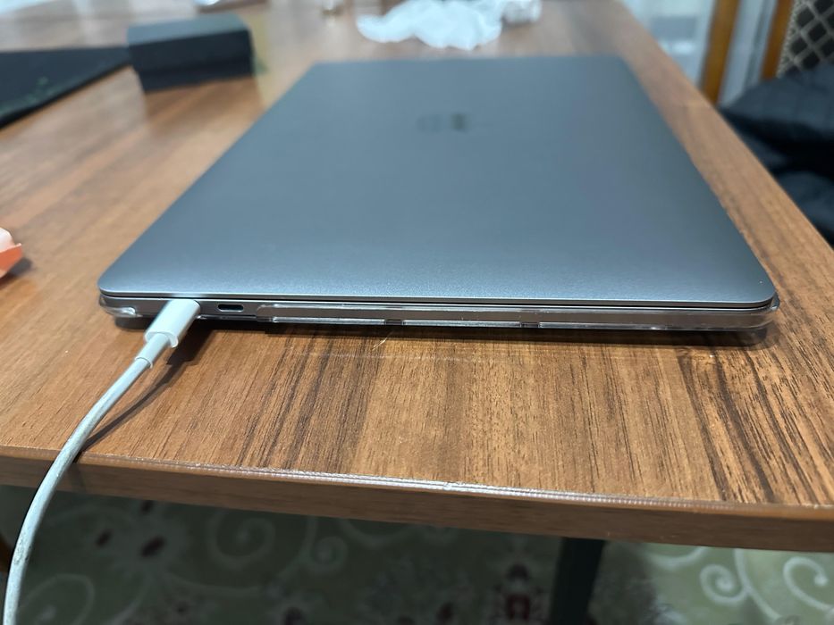 MacBook Pro  13, 2020