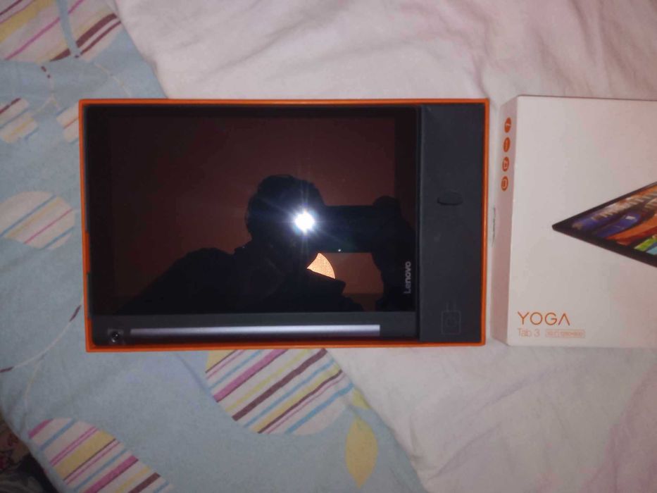 Продавам Таблет Lenovo Yoga Tab 3