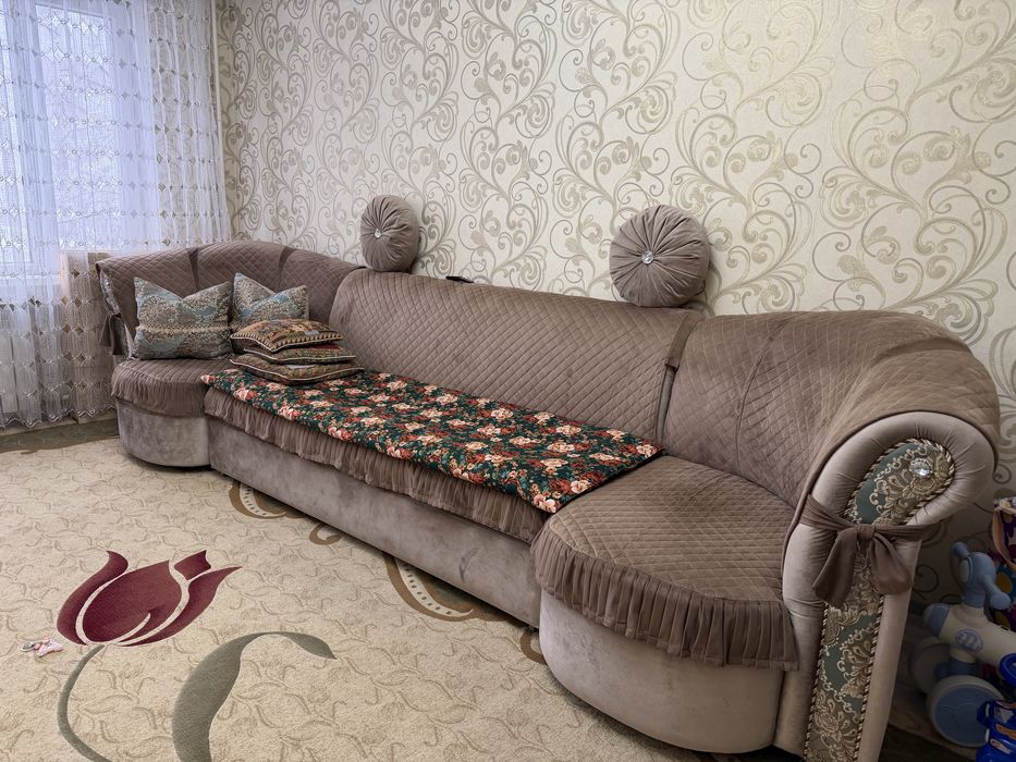 Диван с дивандек отличного качества