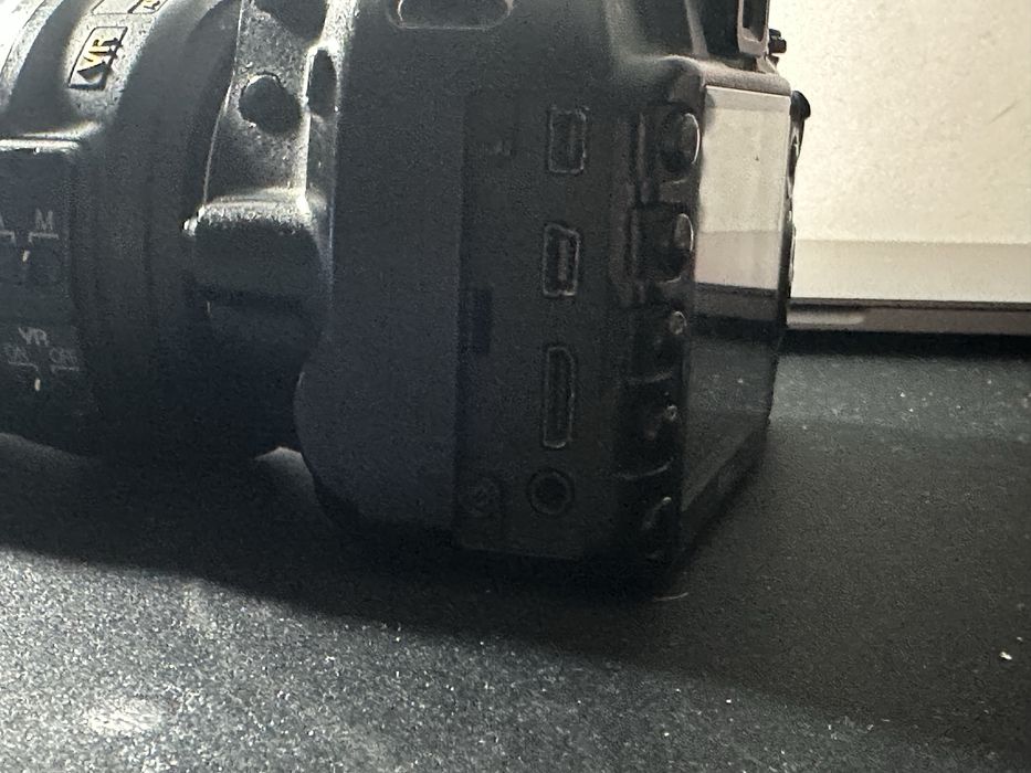 Nikon D3100 Kit | 46k cadre | 2 Baterii