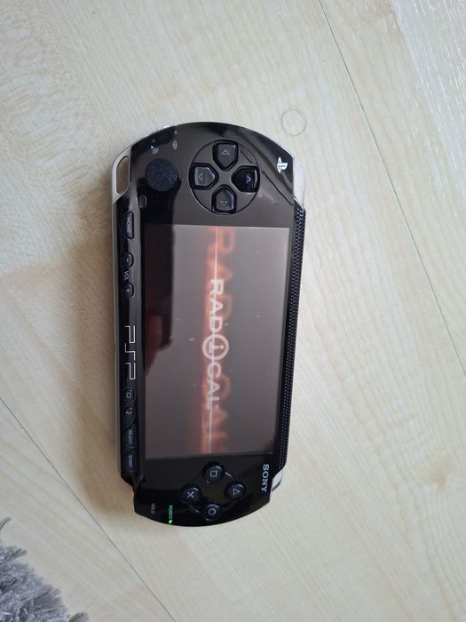 PSP 1  Sony PlayStation mobile