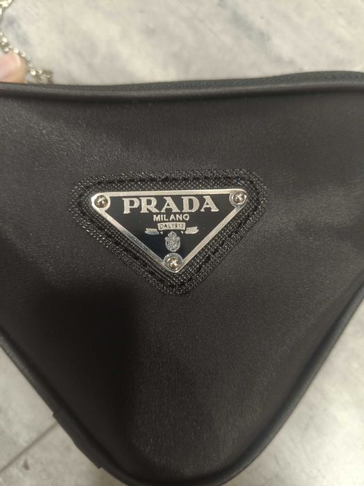 Дамска мини чанта на PRADA