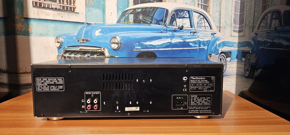 Muzica la casetofon dublu deck Technics RS TR 373 M2