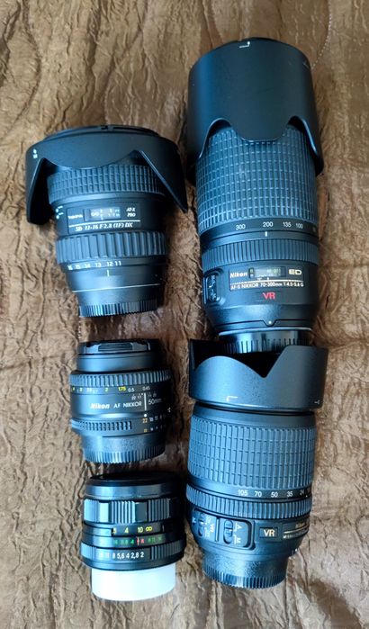 Фотоапарат Nikon D7000, 4 обектива и консумативи