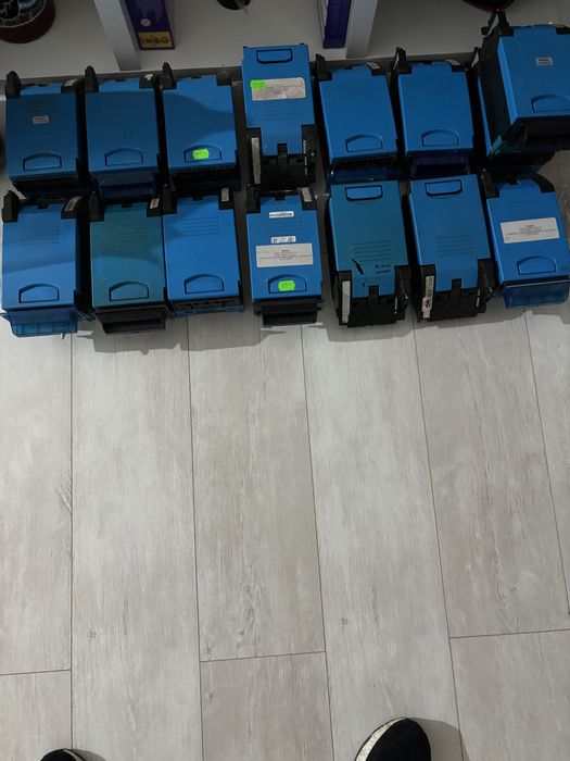 Acceptor bancnote UBA 10