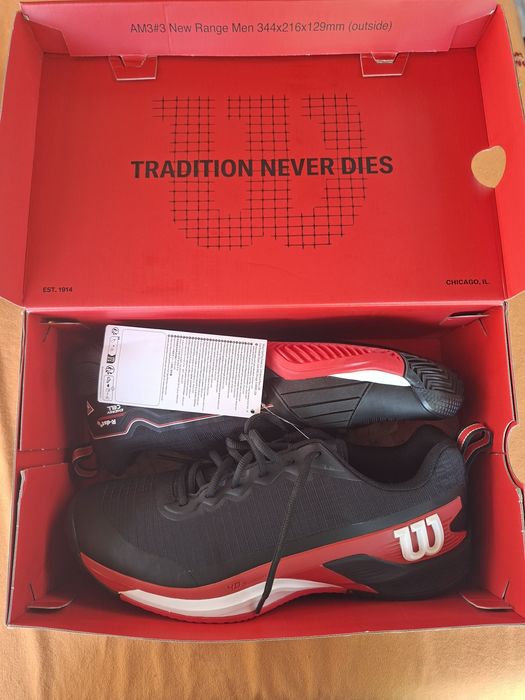 Adidasi tenis Wilson