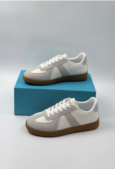 Крассовки и балетки