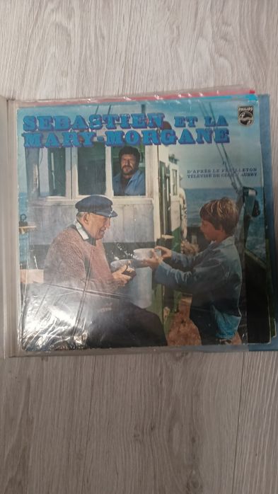 Colecție tot 15 discuri vinil + cutie