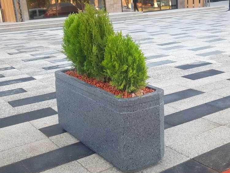 Бетонная Цветочница