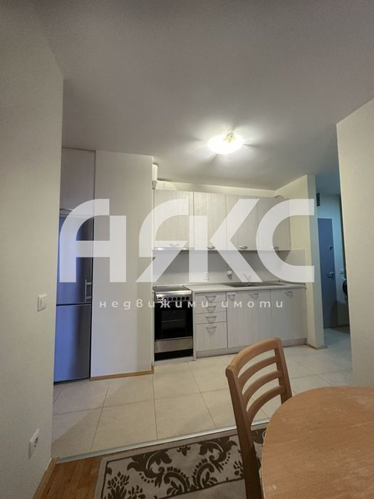 Дава се под наем Двустаен апартамент в София, Люлин 5 - 60 кв.м за 648.21 € - Снимка #2