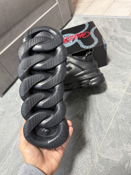 Versace Chain Reaction