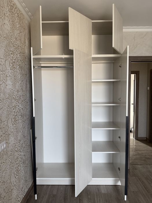 Продам вместительный шкаф