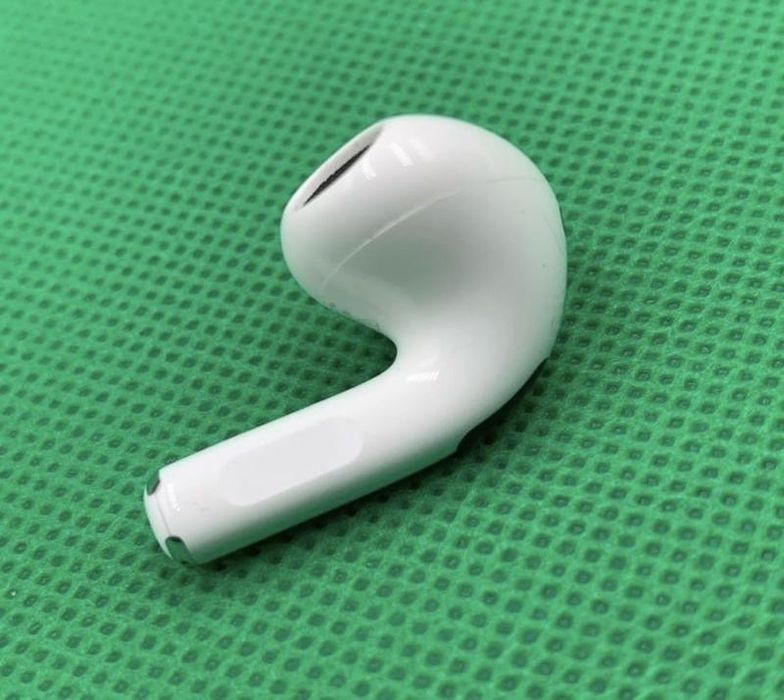 Airpods 3 левый наушник.Цена окончательно.